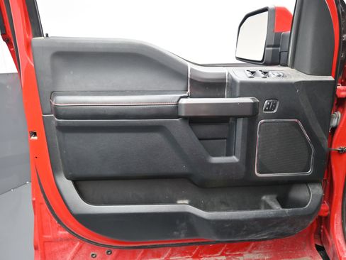 Used 2016 Ford F150 Lariat image 18