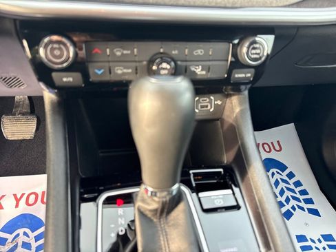 Certified 2023 Jeep Compass Latitude image 23