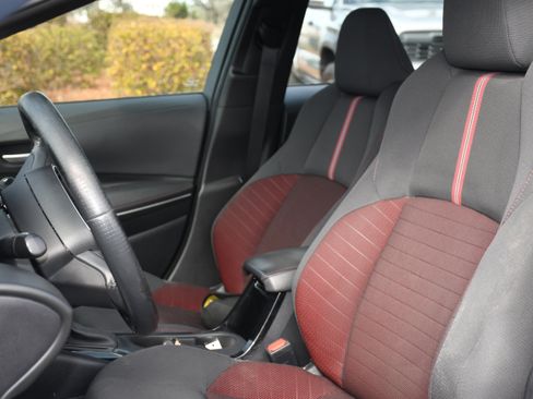 Used 2023 Toyota Corolla SE image 11