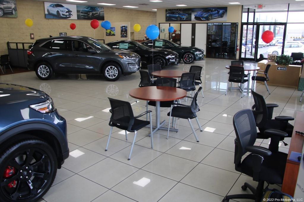 Used 2023 Ford Escape SE w/ PHEV Premium Package FWD image 13