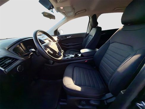 Used 2017 Ford Edge SE w/ Cargo Accessory Package image 20