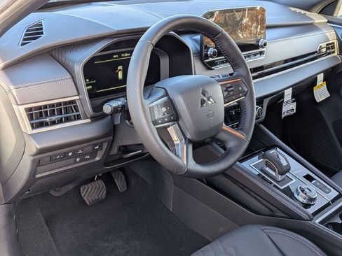 New 2025 Mitsubishi Outlander SEL Black Edition AWD/4WD image 10