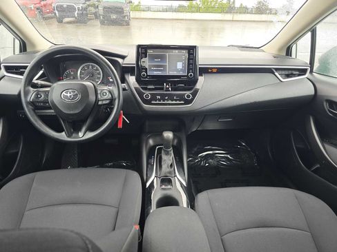 Used 2022 Toyota Corolla LE FWD image 18