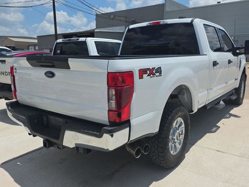 Used 2022 Ford F250 XLT w/ FX4 Off-Road Package AWD/4WD image 7