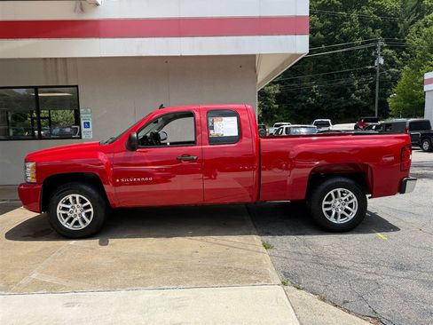 Used 2008 Chevrolet Silverado 1500 LT w/ Power Pack Plus RWD image 11