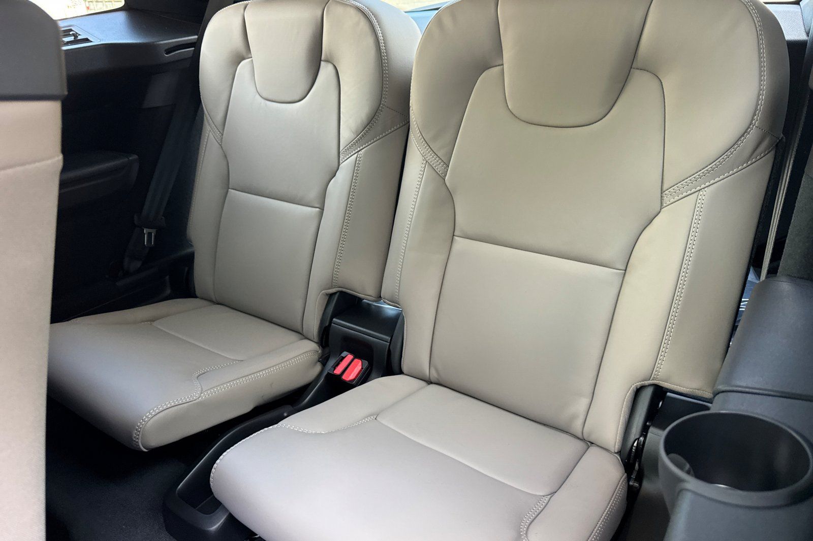 New 2026 Volvo XC90 B5 Ultra AWD/4WD image 12