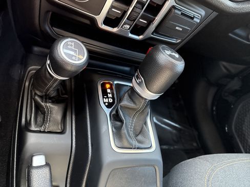 Used 2025 Jeep Wrangler Sport image 30