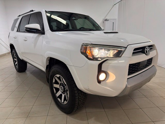 Used 2020 Toyota 4Runner TRD Off-Road Premium AWD/4WD image 8