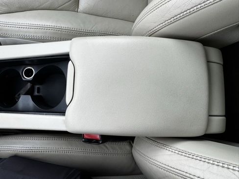 Used 2011 Volvo XC60 T6 image 17