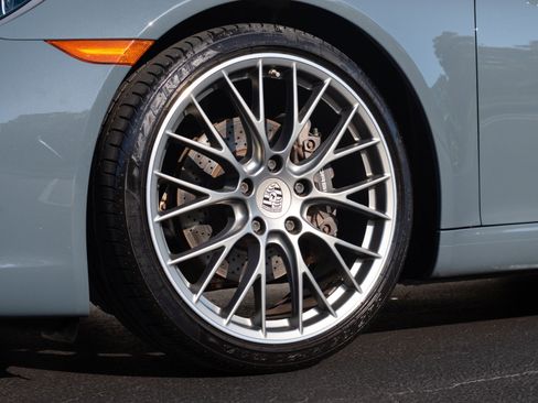Used 2017 Porsche 911 Carrera RWD image 20