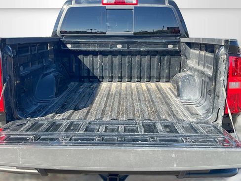 Used 2022 Chevrolet Colorado Z71 image 25