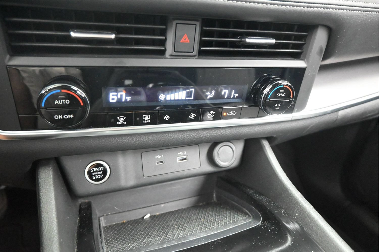 Certified 2023 Nissan Rogue SV FWD image 18