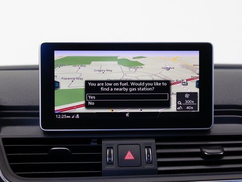 Used 2020 Audi SQ5 Premium Plus w/ Premium Plus Package image 31