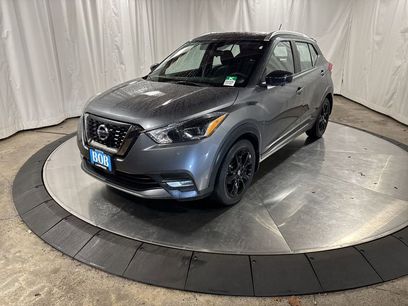 Used 2020 Nissan Kicks SR