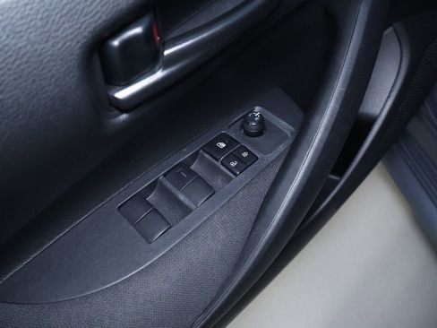 Used 2023 Toyota Corolla LE image 12