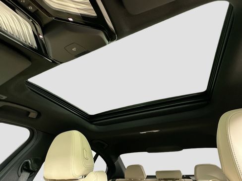 New 2026 BMW 330i xDrive Sedan w/ Premium Package image 21