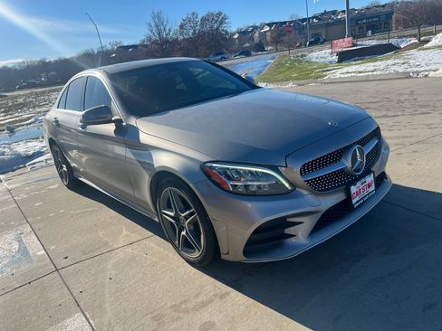 Used 2020 Mercedes-Benz C 300 4MATIC Sedan image 4