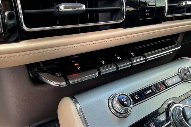 Used 2021 Lincoln Aviator 2WD image 20