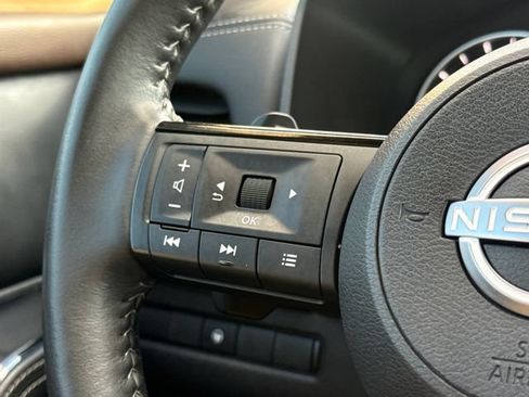 Used 2023 Nissan Rogue SL w/ SL Premium Package FWD image 29
