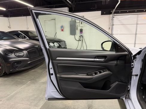 Used 2024 Nissan Altima 2.5 SR w/ SR Premium Package image 21