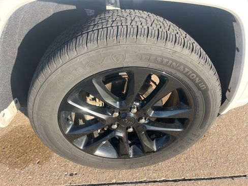 Used 2020 Jeep Grand Cherokee Altitude image 57