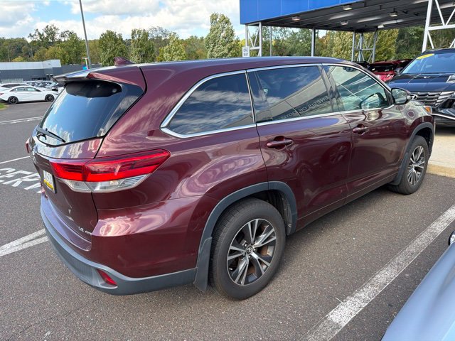 Used 2017 Toyota Highlander Plus AWD/4WD image 17