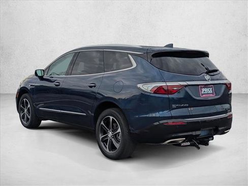 Used 2022 Buick Enclave Premium image 7