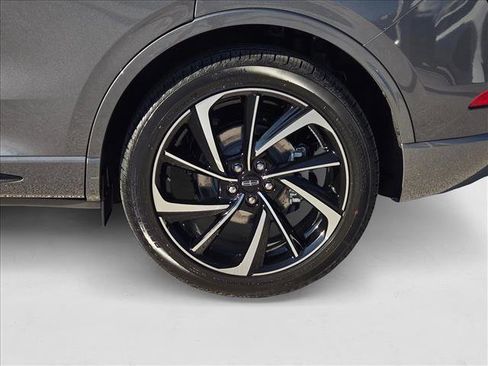 New 2025 Lincoln Corsair Grand Touring image 9