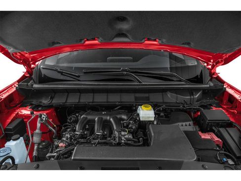 Used 2025 Nissan Pathfinder SV image 7