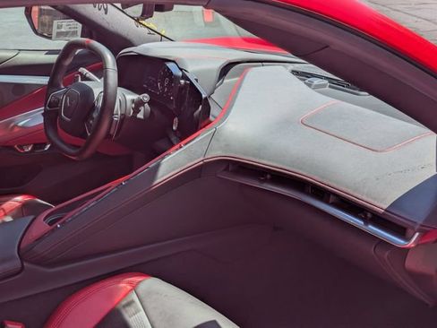 Used 2021 Chevrolet Corvette Stingray Preferred Cpe w/ Z51 Performance Package RWD image 29
