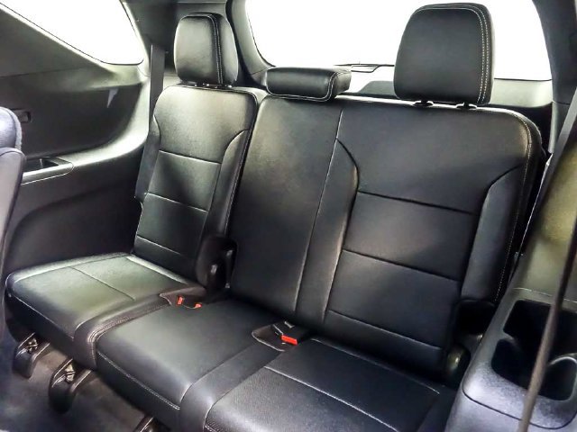 Certified 2026 Chevrolet Traverse LT AWD/4WD image 16