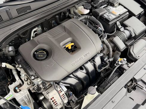 Used 2024 Kia Forte LXS image 18