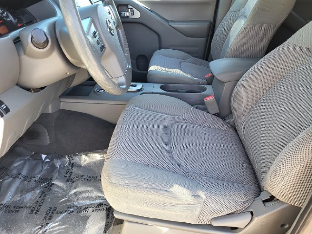 Certified 2021 Nissan Frontier SV w/ Midnight Edition Floor Mats AWD/4WD image 9