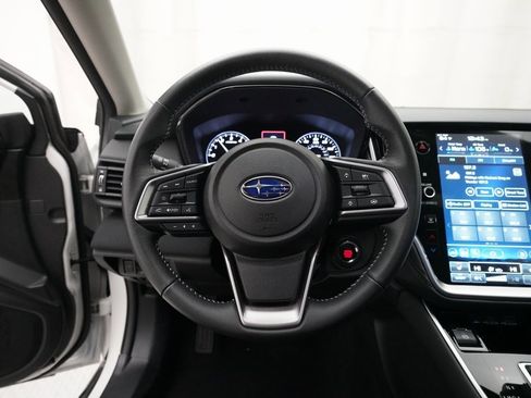 Certified 2025 Subaru Outback Premium image 4
