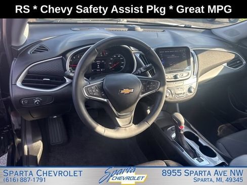 Used 2025 Chevrolet Malibu RS FWD image 13