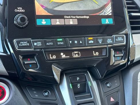 Certified 2023 Honda Odyssey EX image 25