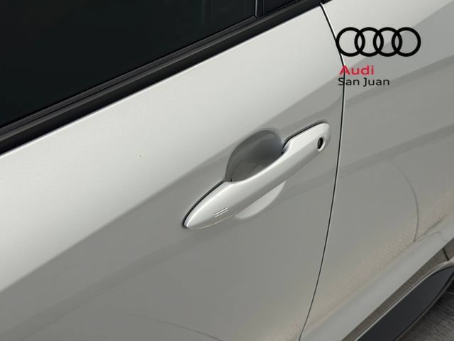 Used 2026 Toyota Corolla SE FWD image 7