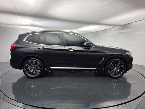 Used 2024 BMW X3 sDrive30i w/ Convenience Package RWD image 2