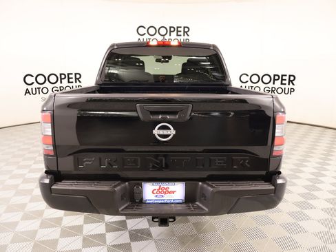 Used 2024 Nissan Frontier S w/ Tow Package RWD image 20