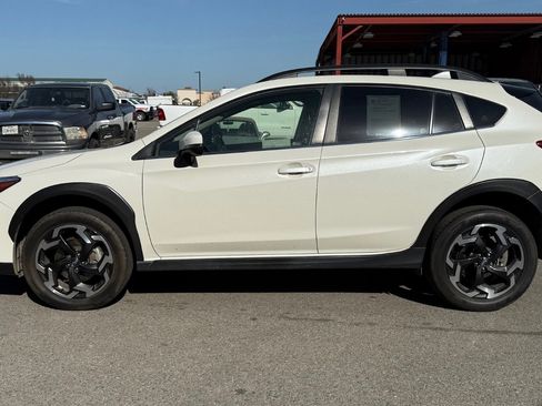 Used 2023 Subaru Crosstrek 2.5i Limited w/ Moonroof Package image 4