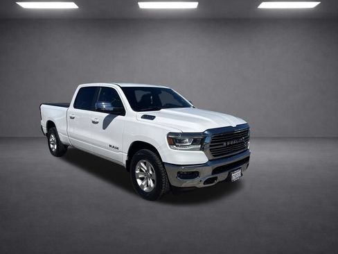 Used 2023 RAM 1500 Laramie AWD/4WD image 2