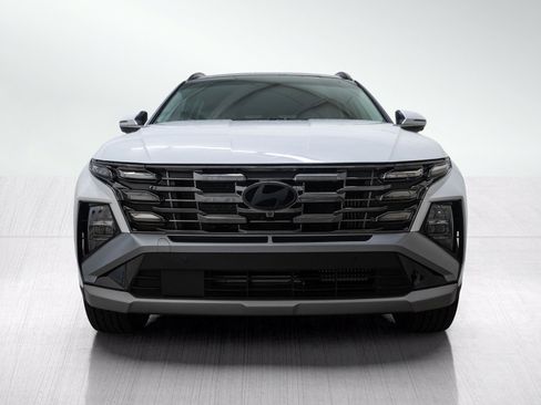 Used 2025 Hyundai Tucson Limited AWD/4WD image 2