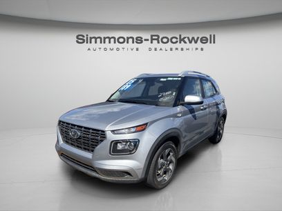 Used 2025 Hyundai Venue SEL