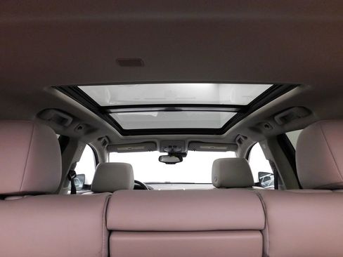 Used 2015 Cadillac SRX Performance w/ Driver Awareness Package image 19