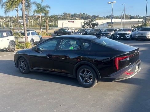 Used 2025 Kia K4 LXS image 7