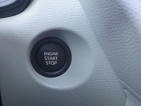 Used 2026 Toyota Corolla Cross LE image 25