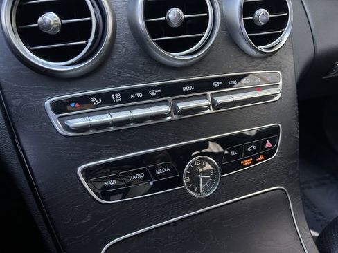 Used 2019 Mercedes-Benz C 300 Sedan image 25