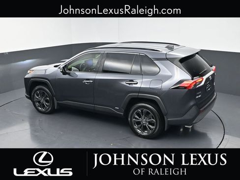 Used 2023 Toyota RAV4 Limited image 24
