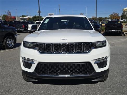 New 2025 Jeep Grand Cherokee Limited image 15