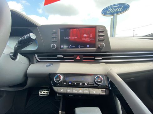 Used 2026 Hyundai Elantra SEL Sport Premium FWD image 24